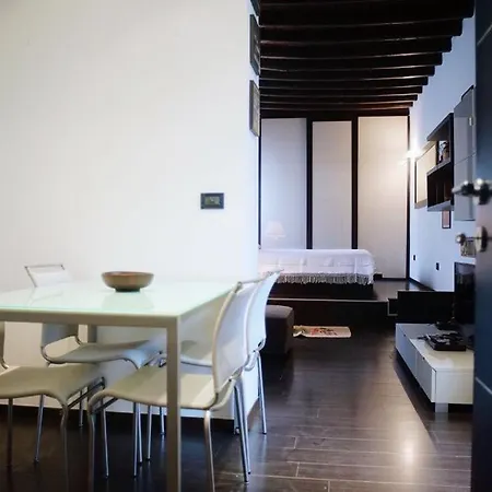 Casa Falco By Happyhostorino Turin
